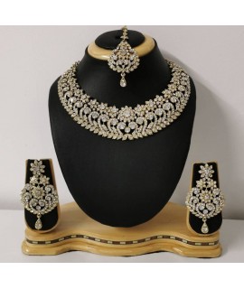 Necklace set-gold